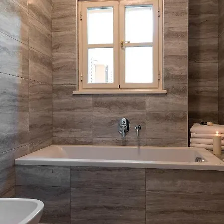 Britannia Luxury 3* Como